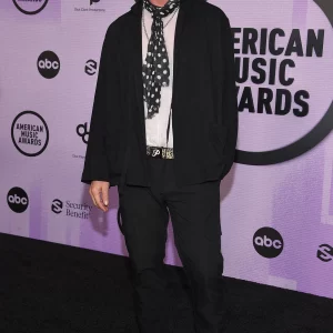 gavin-rossdale-American-Music-Awards-2022-